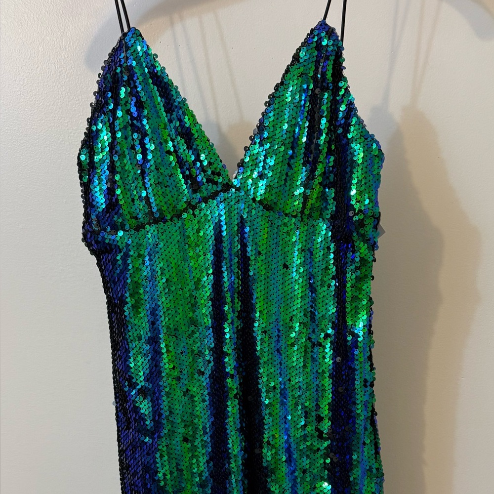 Lulus Green Sequin Mini Dress Size Small V-Neck Bodycon Party Green Purple Blue